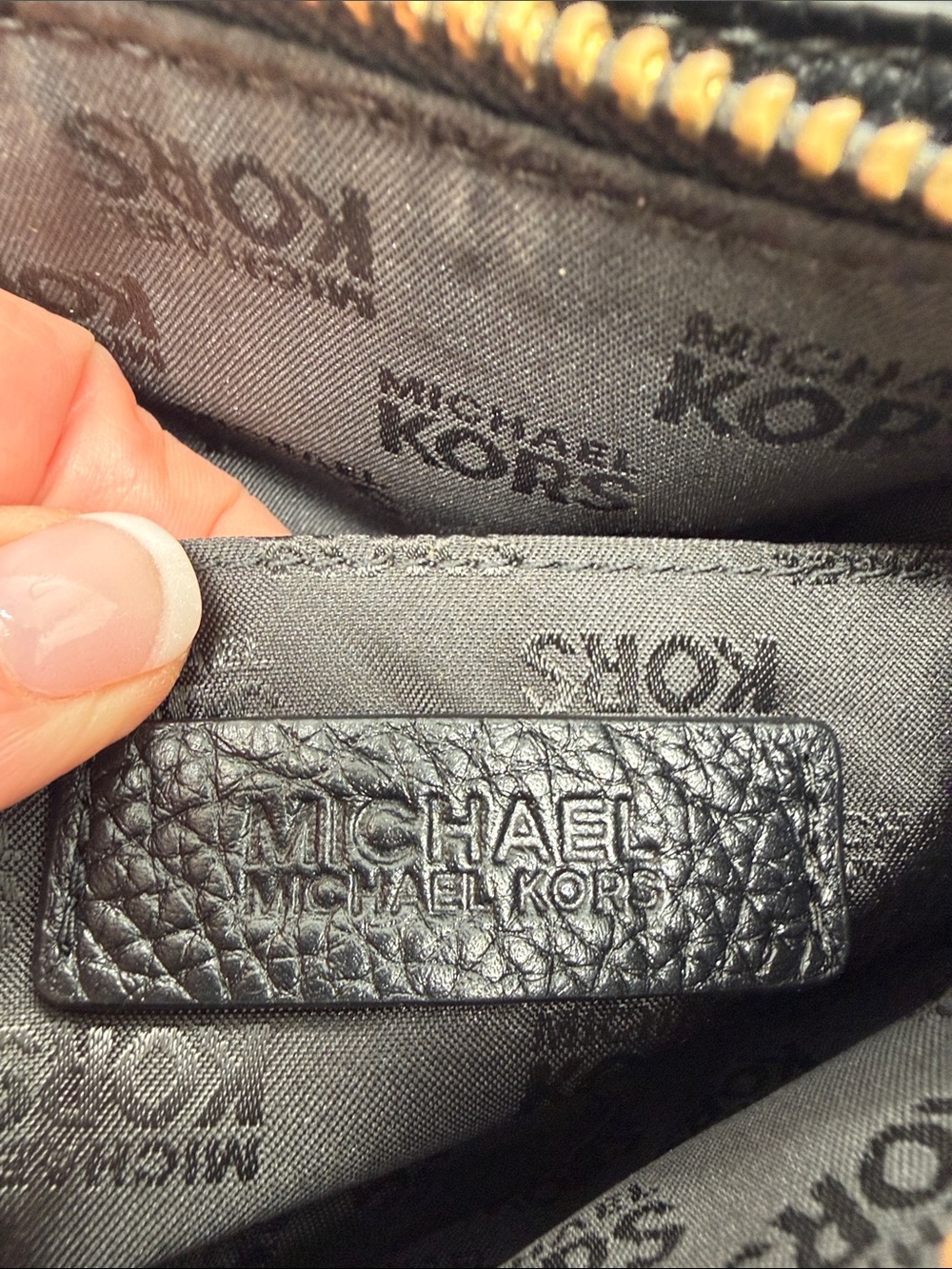 Michael Kors Black Leather Crossbody with Gold Logo NWOT - Picture 6 of 10
